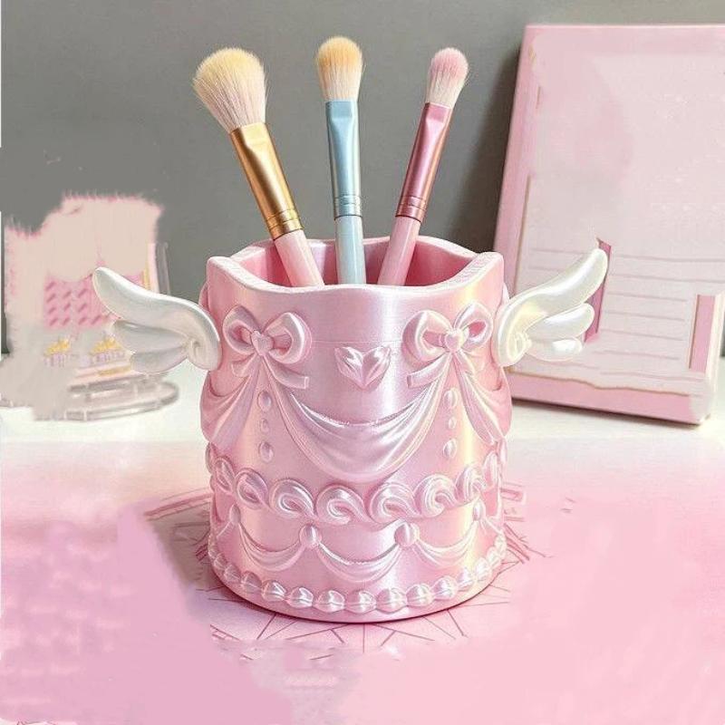 حامل فرش مكياج فاخر بتصميم أجن - مراجعة Luxury Skincare And Makeup Brands وسعره