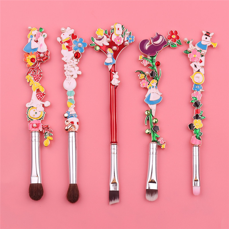 مجموعة فرش مكياج فاخرة مكونة م - مراجعة Luxury Skincare And Makeup Brands وسعره